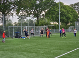 Laatste training S.K.N.W.K. JO11-1JM (partijtje tegen de ouders) van maandag 27 mei 2024 (80/137)